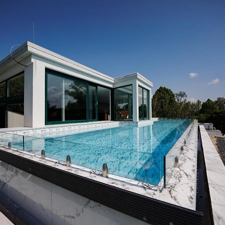 Villa Bauhaus Wellness Apartman Fsz. 1 شيوفوك المظهر الخارجي الصورة