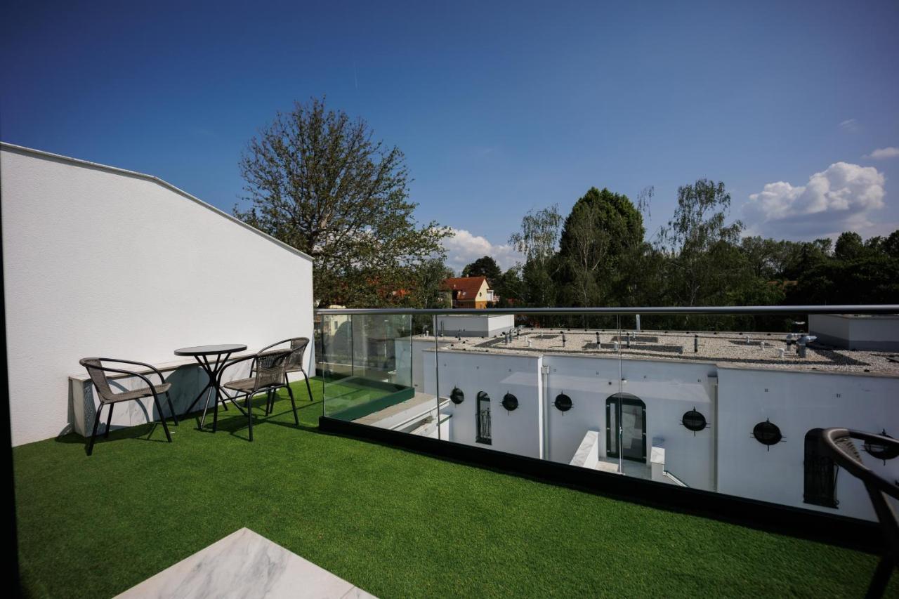 Villa Bauhaus Wellness Apartman Fsz. 1 شيوفوك المظهر الخارجي الصورة
