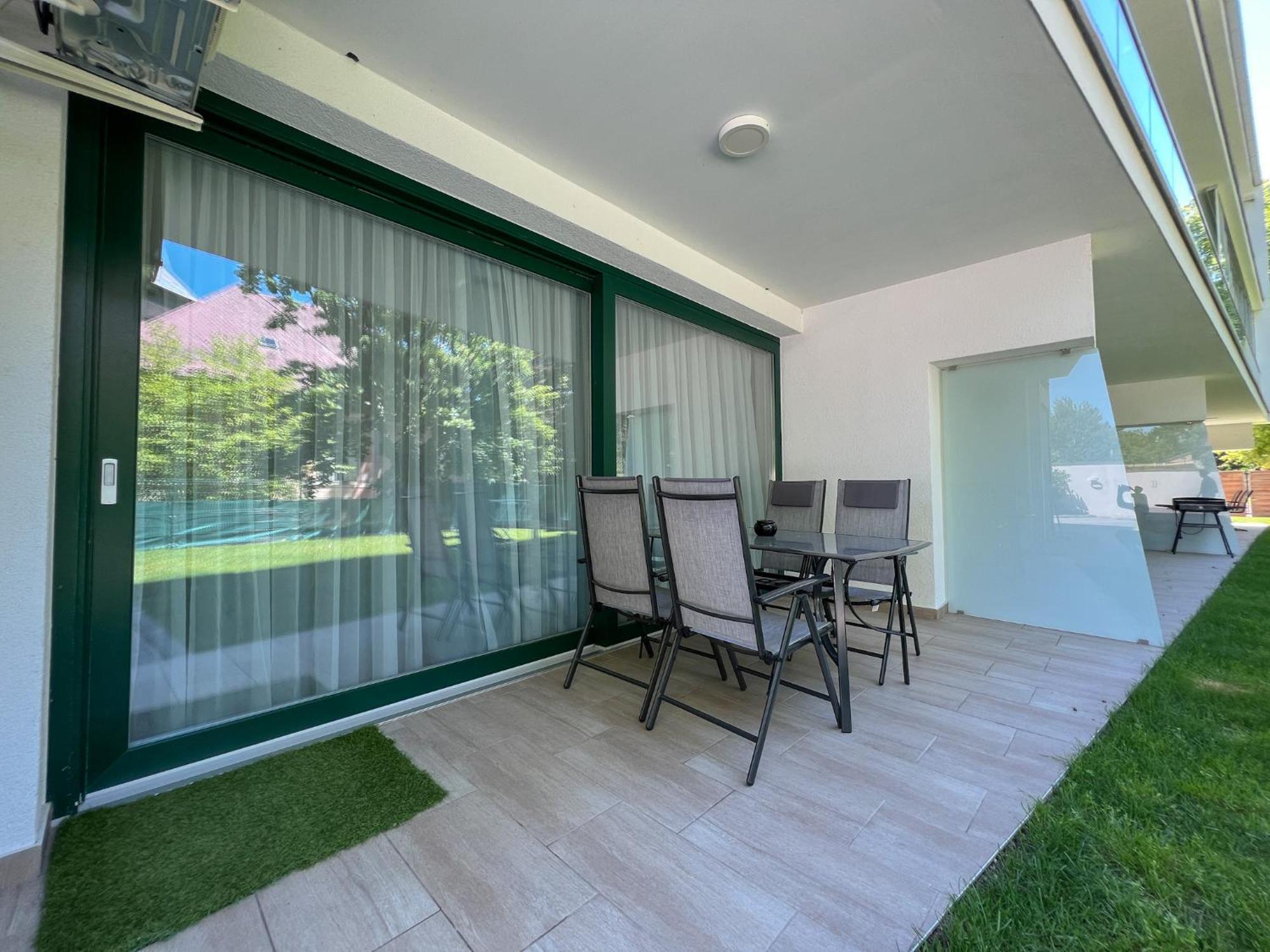 Villa Bauhaus Wellness Apartman Fsz. 1 شيوفوك المظهر الخارجي الصورة